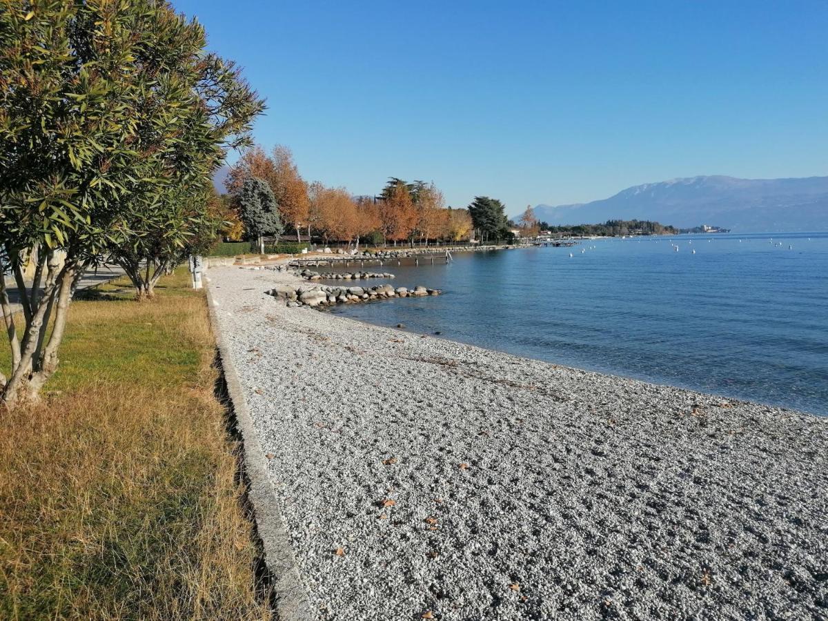 Bilocale Papavero, Magnolia O Girasole San Felice del Benaco Bagian luar foto