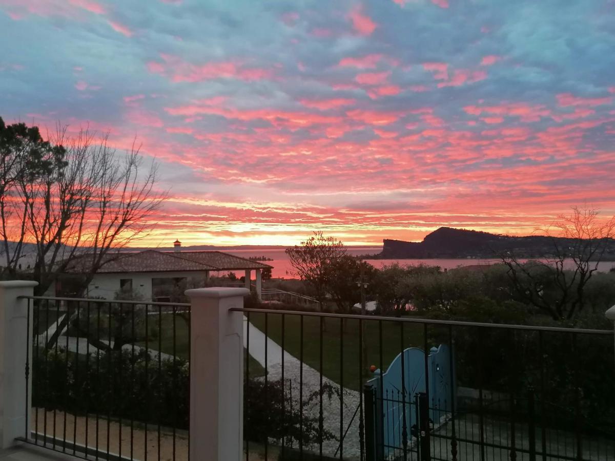 Bilocale Papavero, Magnolia O Girasole San Felice del Benaco Bagian luar foto