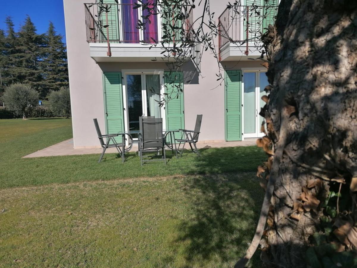 Bilocale Papavero, Magnolia O Girasole San Felice del Benaco Bagian luar foto
